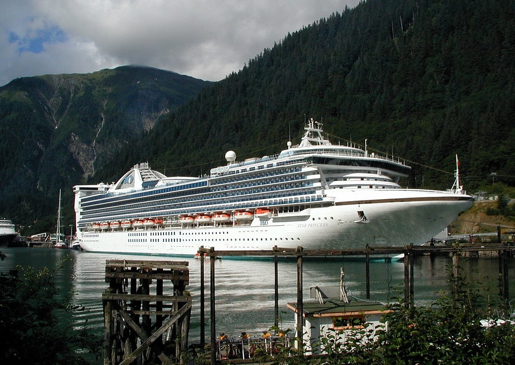 El Star Princess atracado en Juneau (Alaska) CRUCEROS ALASKA PRINCESS STAR PRINCESS CRUCEROS PACIFICO ALASKA CRUISES PRINCESS CRUISES
